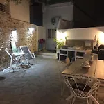 Apartment Cozy House With Relaxing Backyard Ermoupoli