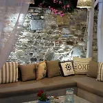 Cozy House With Relaxing Backyard Ermoupoli