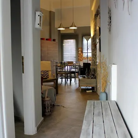 アパート Cozy House With Relaxing Backyard *