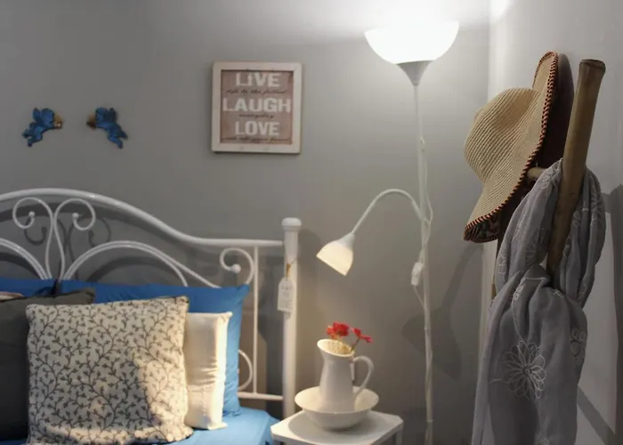 Cozy House With Relaxing Backyard Apartamento *