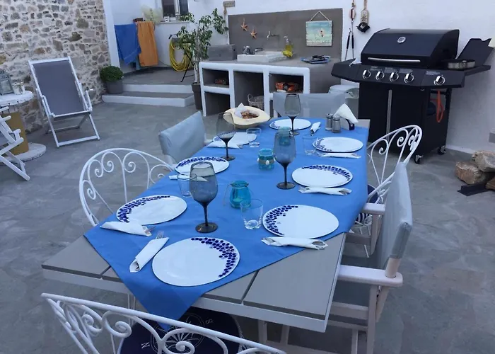 Cozy House With Relaxing Backyard Apartamento