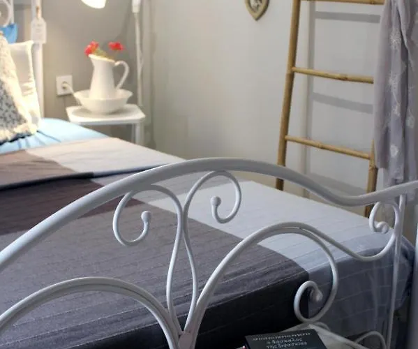 Cozy House With Relaxing Backyard Apartamento